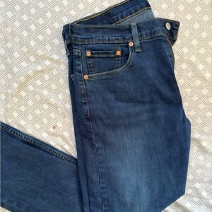 Levi’s Men’s 502 Taper Fit Dark Wash Jeans 32x32 EUC